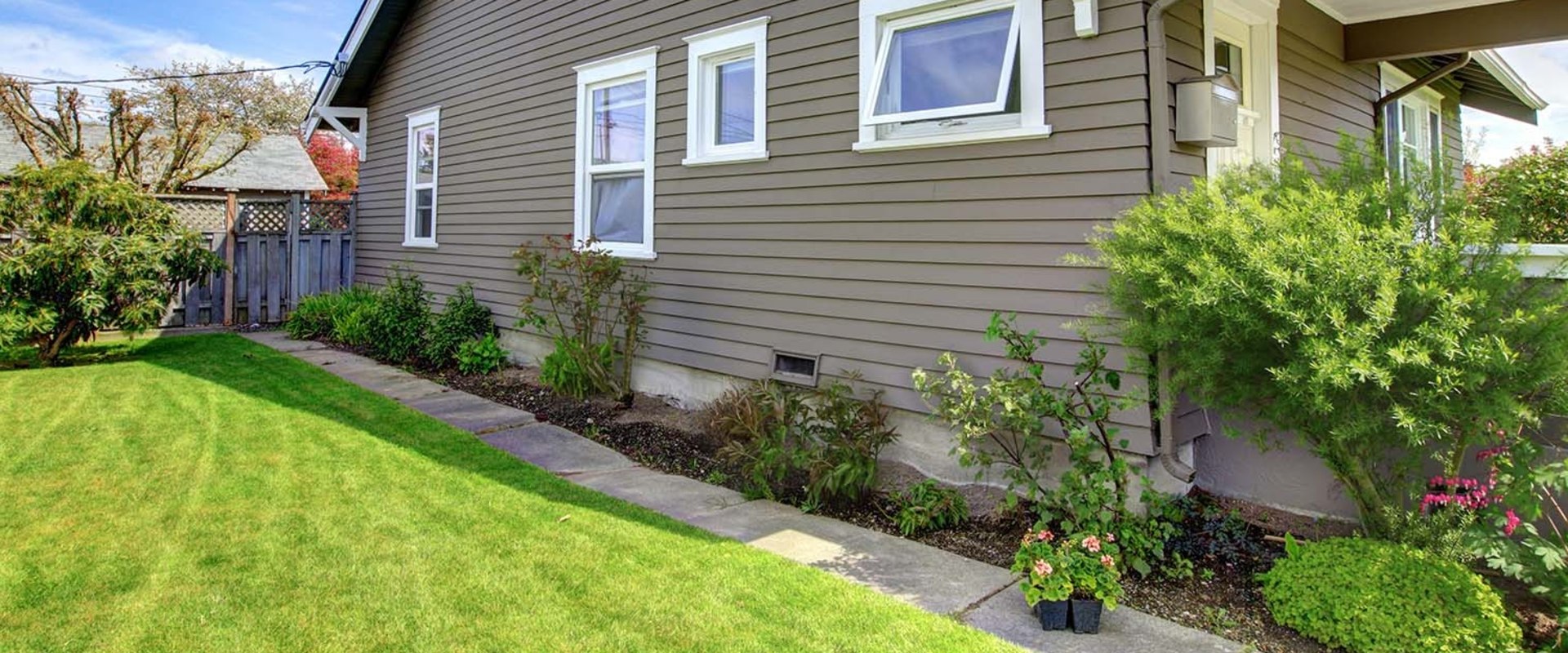 Factors that Affect Installation Costs for Roofs, Windows, and Siding